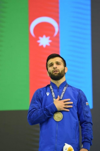 Konya-2021: Pəhləvanlarımız günü 5 medalla başa vurdular